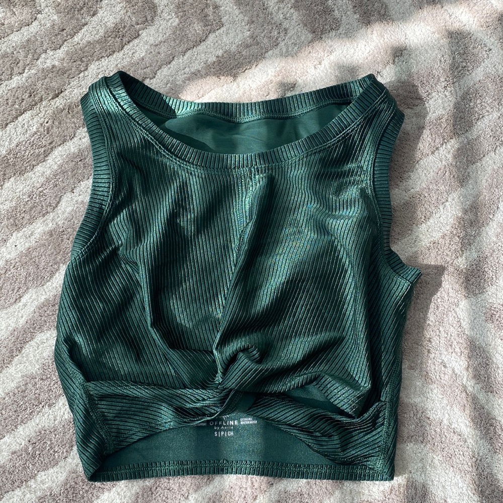 Aerie crossover crop!